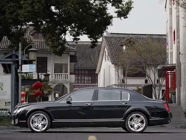 Bentley Flying Spur 2005