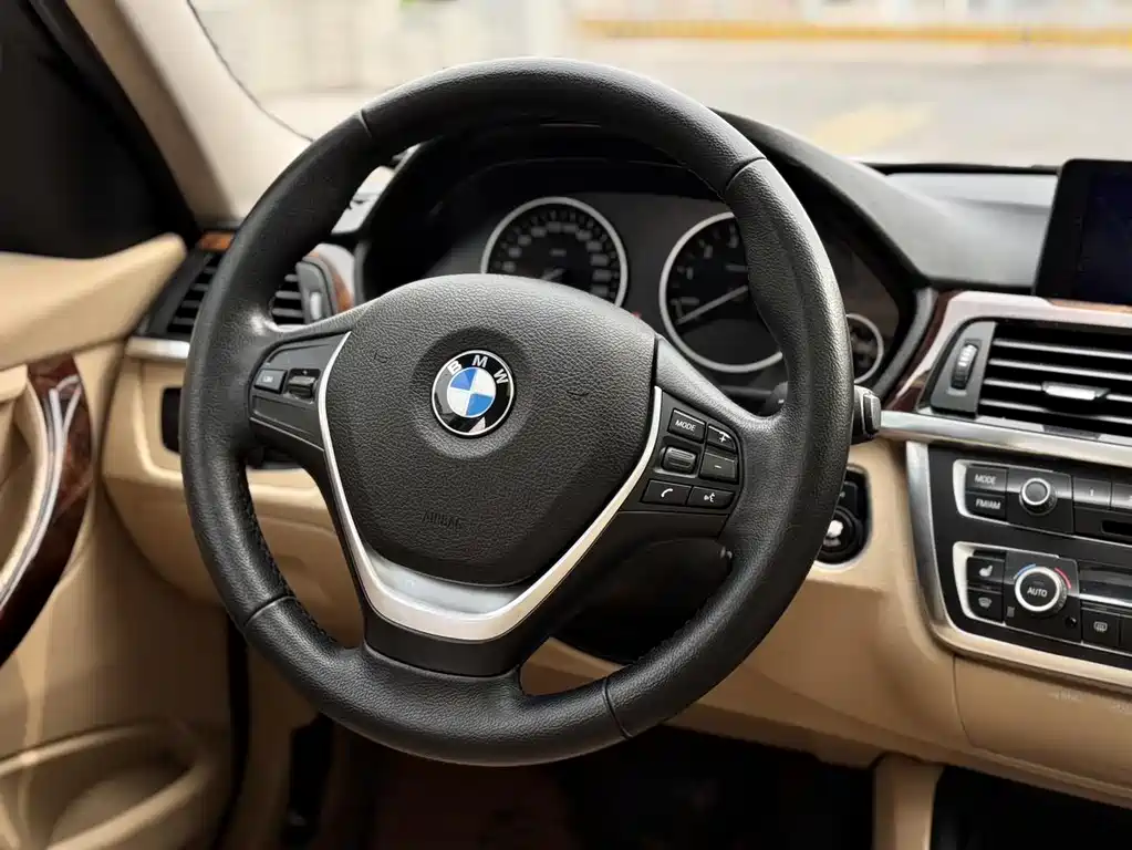 BMW 3 Series 2013 — фото 12
