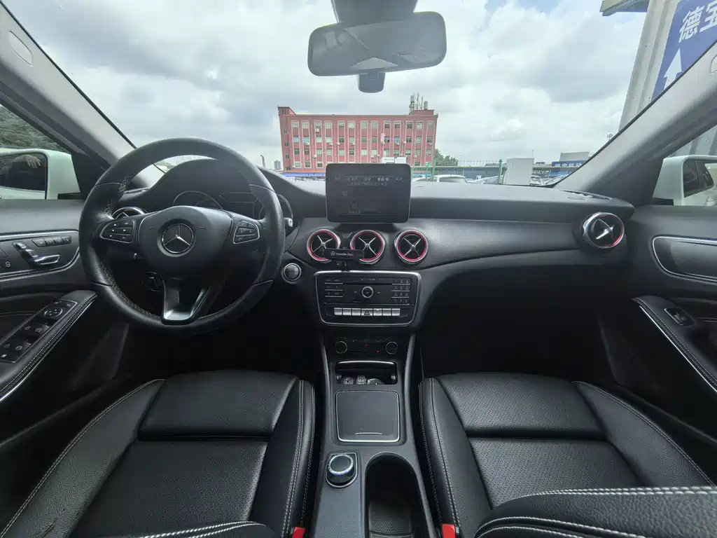 Mercedes-Benz GLA 2017 — фото 10