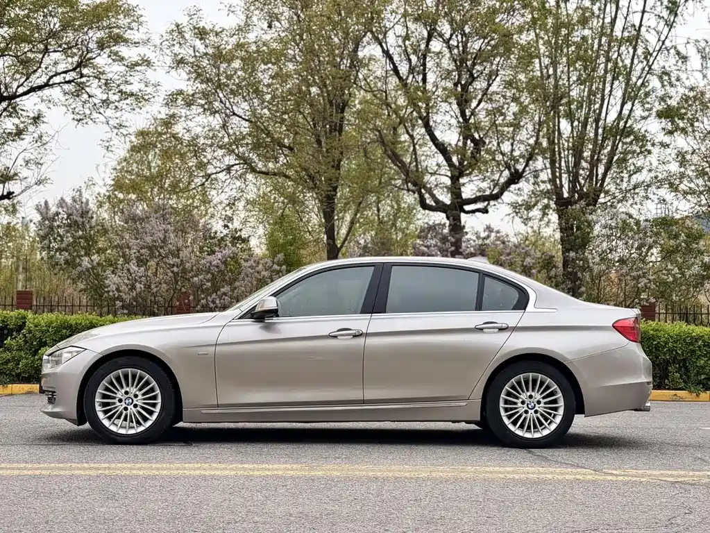 BMW 3 Series 2013 — фото 25