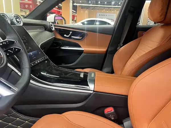 Mercedes-Benz GLC 2023