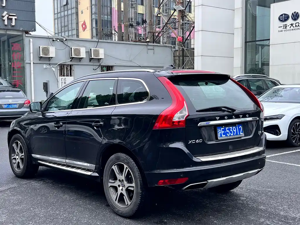 Volvo XC60 2014 — фото 3