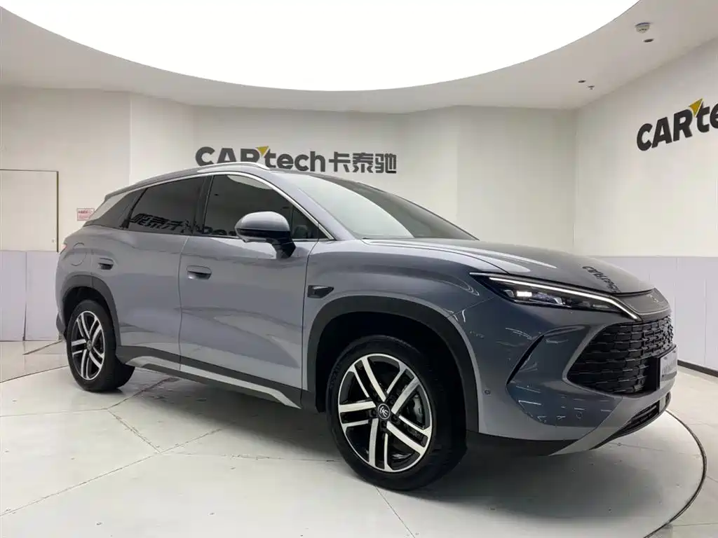 BYD L DM-i 2026 — фото 2