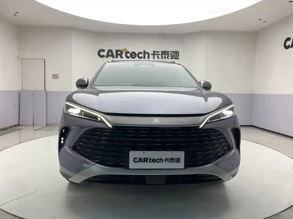 BYD L DM-i 2026 — фото 3