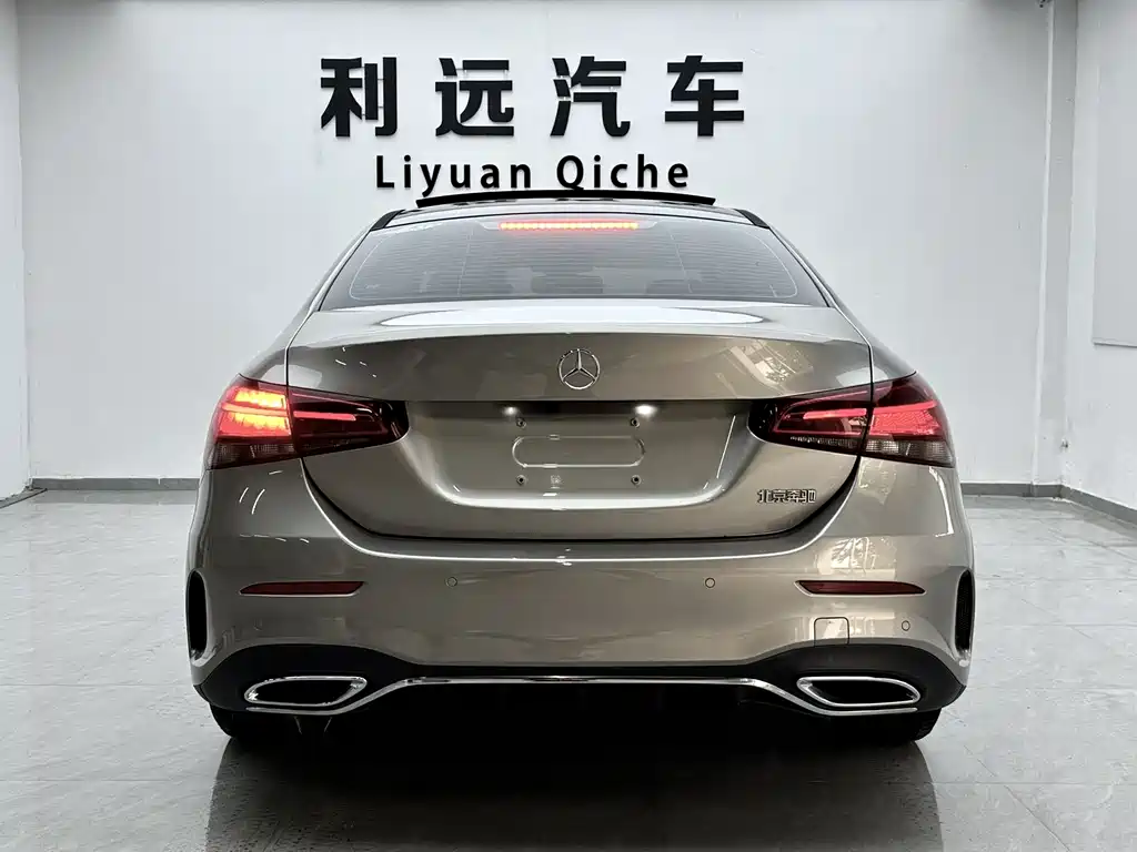 Mercedes-Benz A-Class 2019 — фото 16