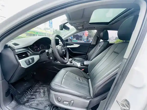 Audi A4L 2018