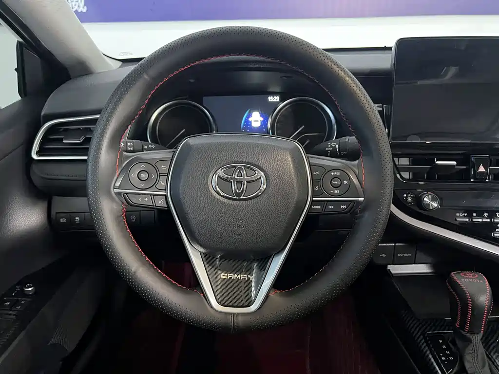 Toyota Camry 2021 — фото 22