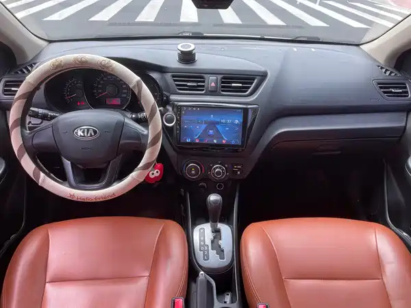 Kia K2 2015