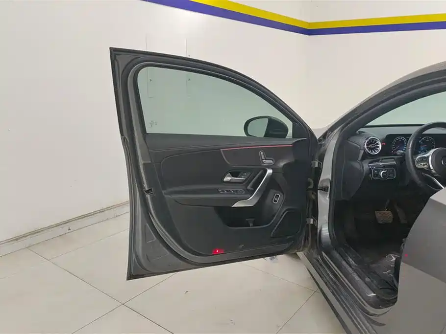 Mercedes-Benz A-Class 2021