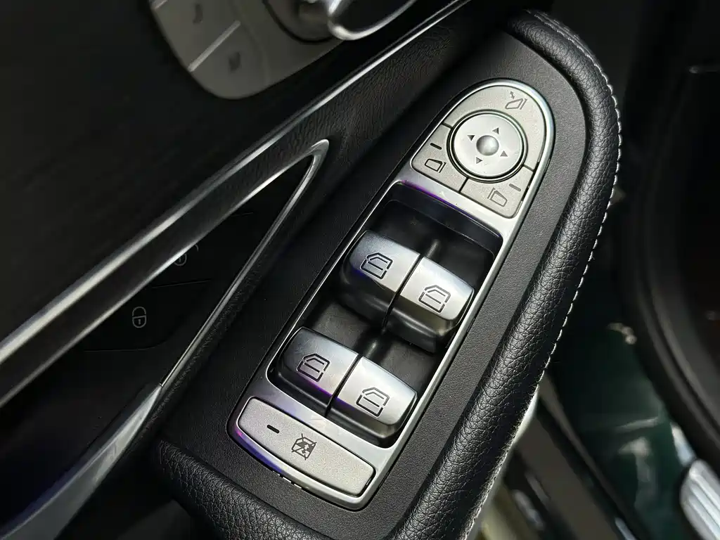 Mercedes-Benz C-Class 2021 — фото 10