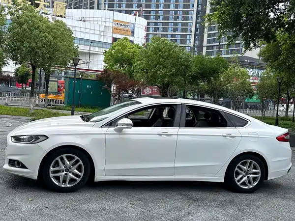 Ford Mondeo 2013