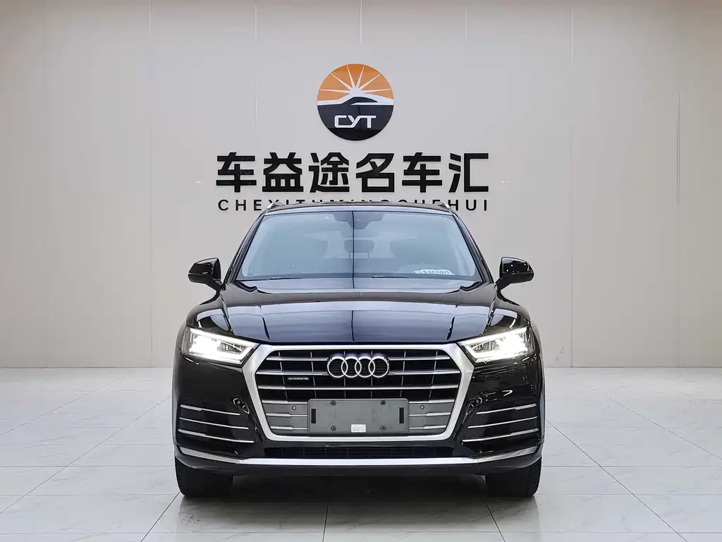 Audi Q5L 2020 — фото 2