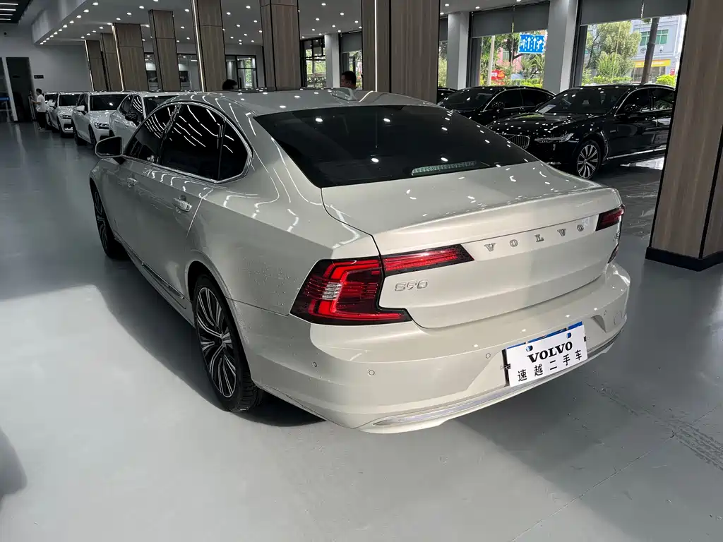 Volvo S90 2021 — фото 5