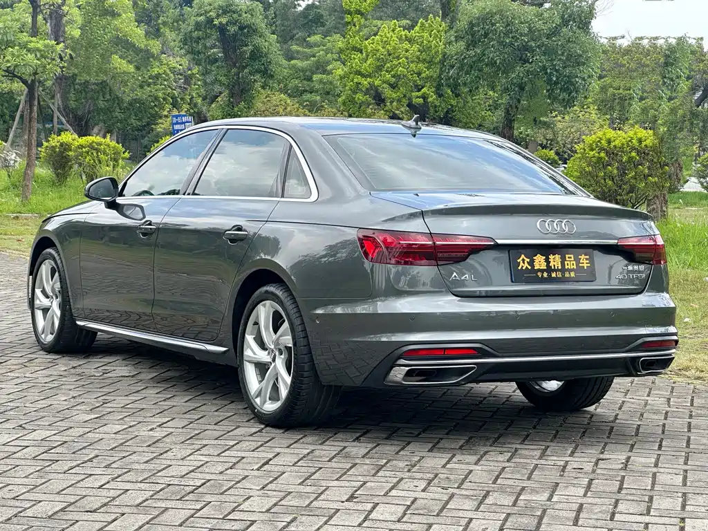 Audi A4L 2021 — фото 13