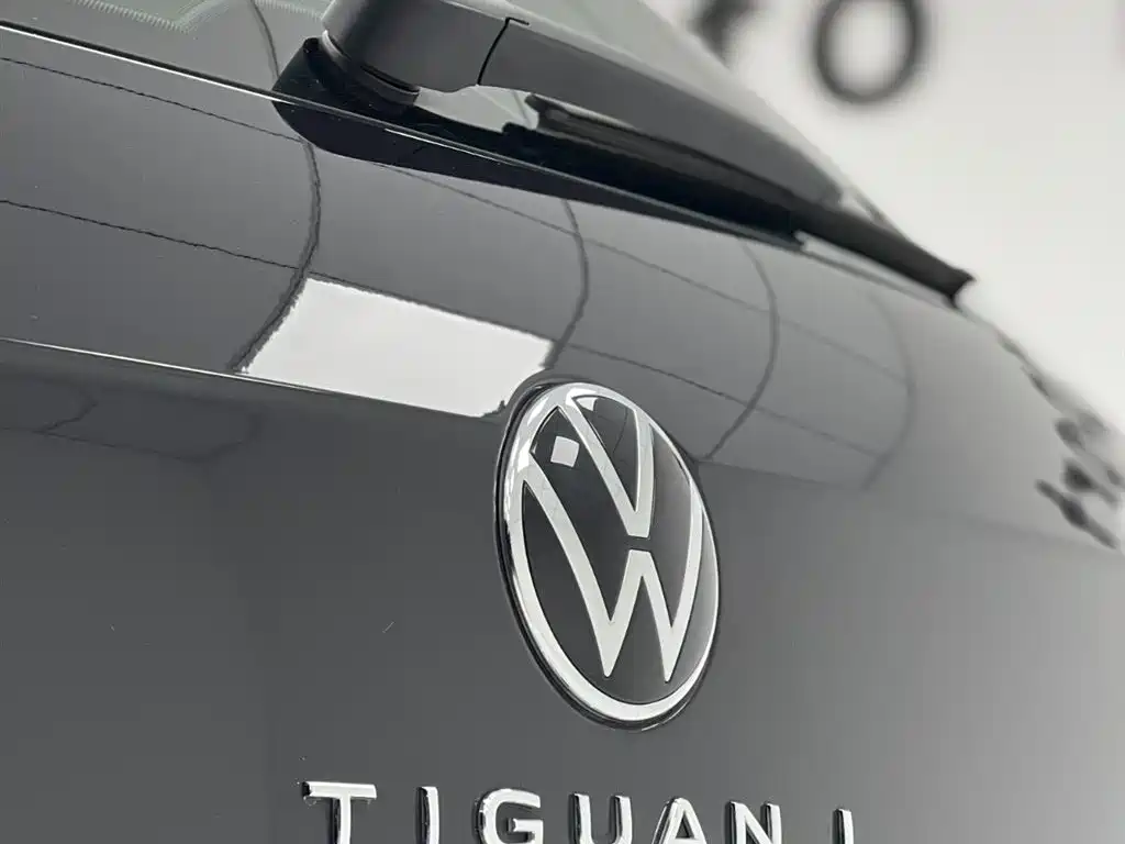 Volkswagen Tiguan L 2022 — фото 13