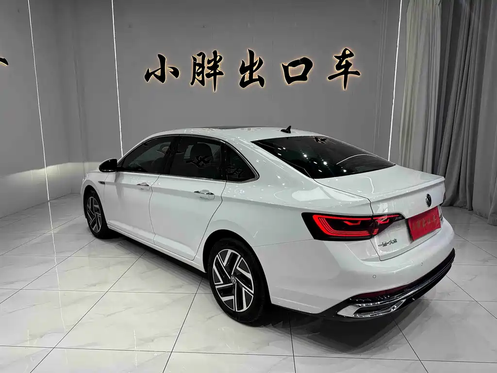 Volkswagen Sagitar 2022