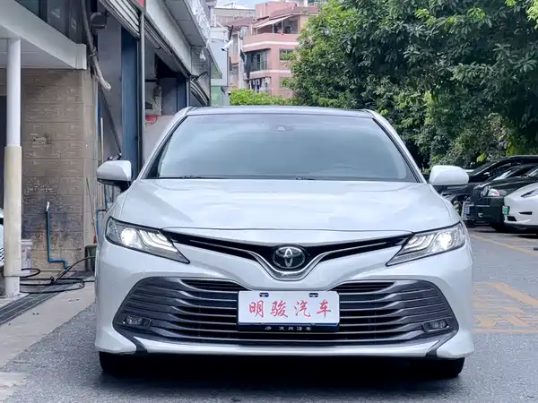 Toyota Camry 2019