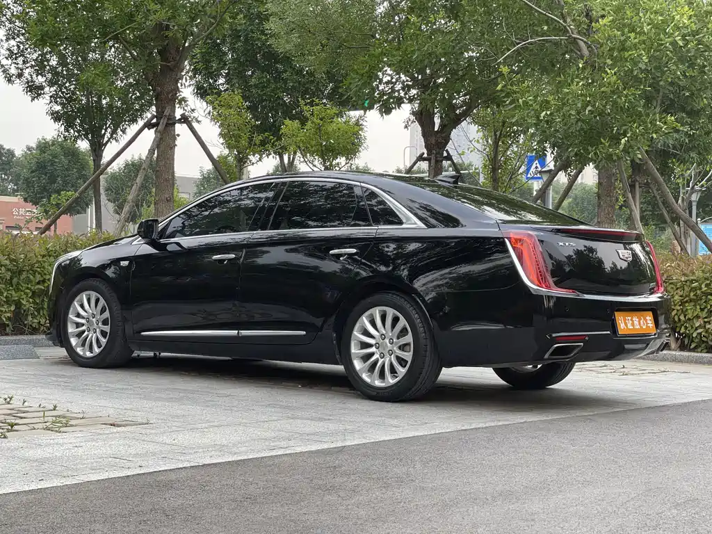 Cadillac XTS 2018 — фото 9