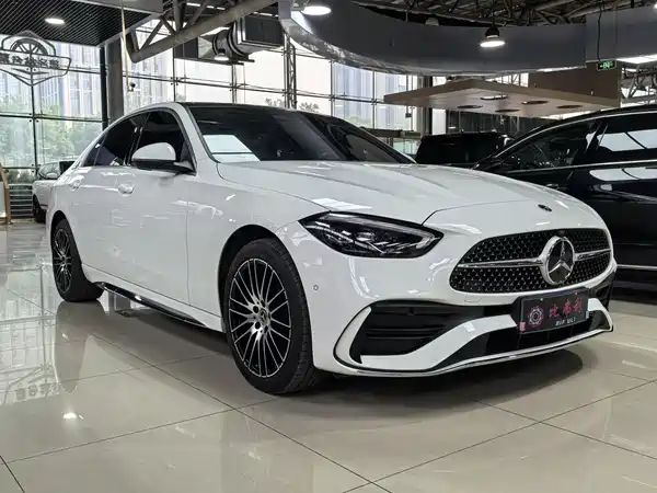 Mercedes-Benz C-Class 2024
