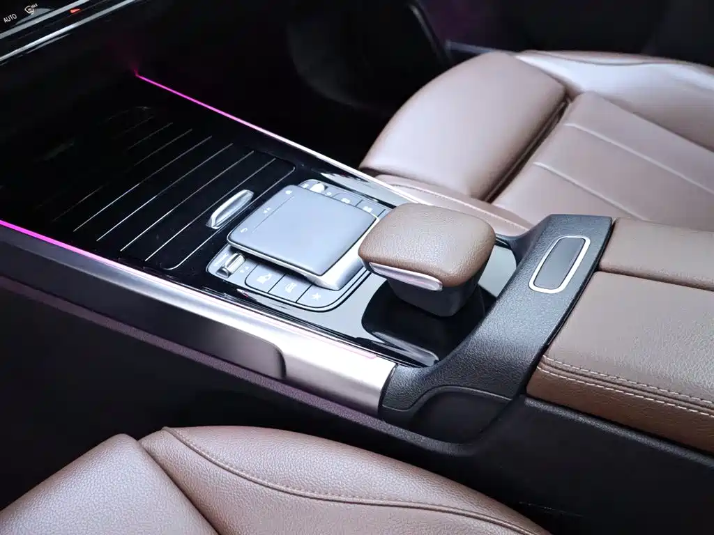 Mercedes-Benz GLB 2020 — фото 12