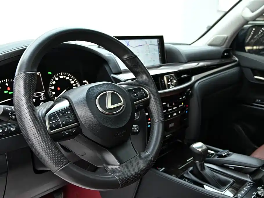 Lexus LX 2022 — фото 15