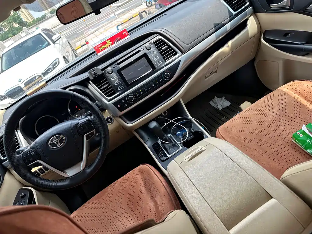 Toyota Highlander 2021 — фото 11