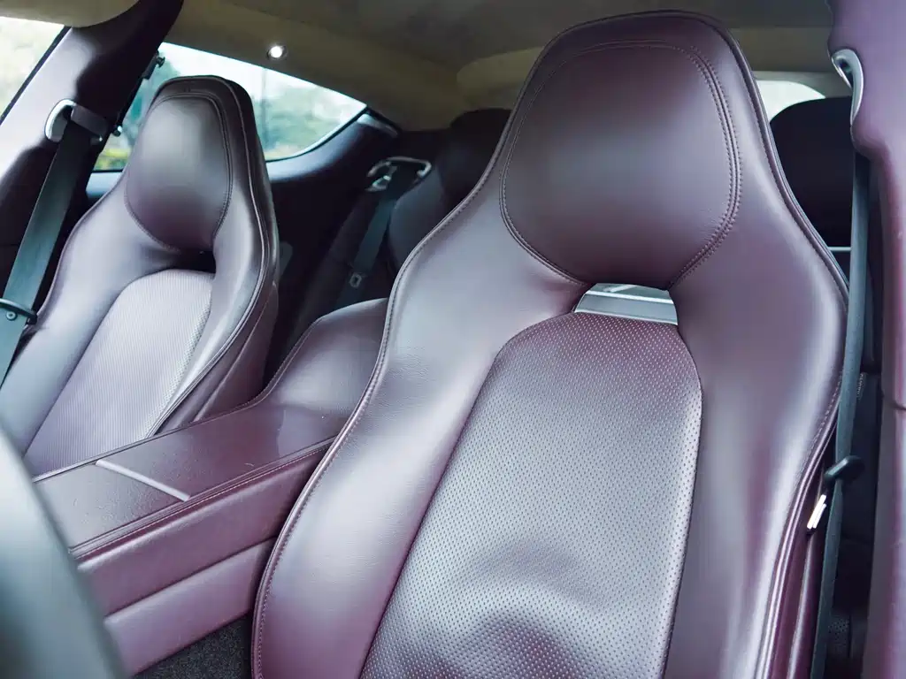 Aston Martin Rapide 2012 — фото 12
