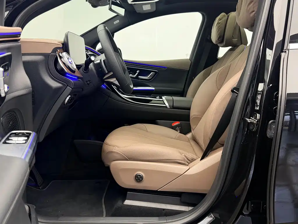 Mercedes-Benz EQE SUV 2025 — фото 15