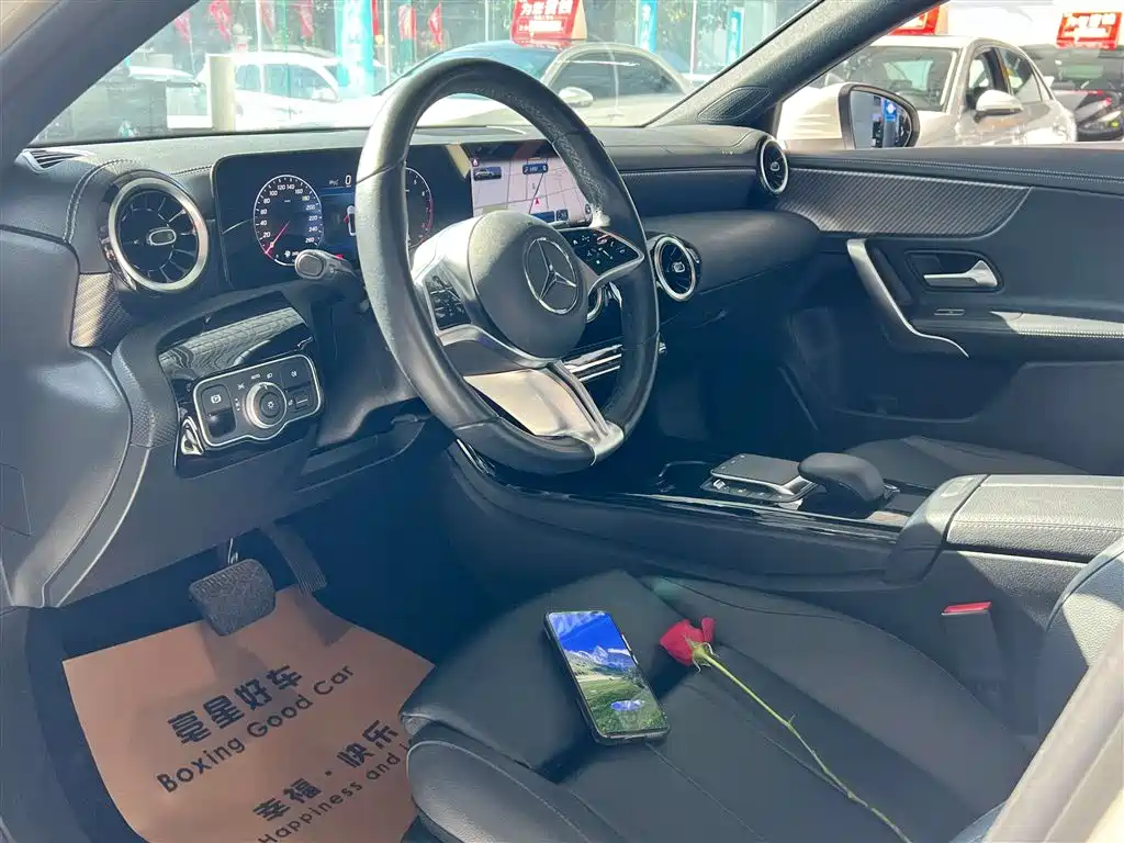 Mercedes-Benz A-Class 2023 — фото 20