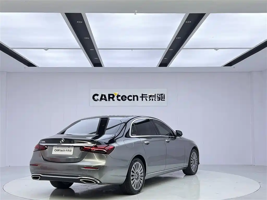 Mercedes-Benz E-Class 2023 — фото 5
