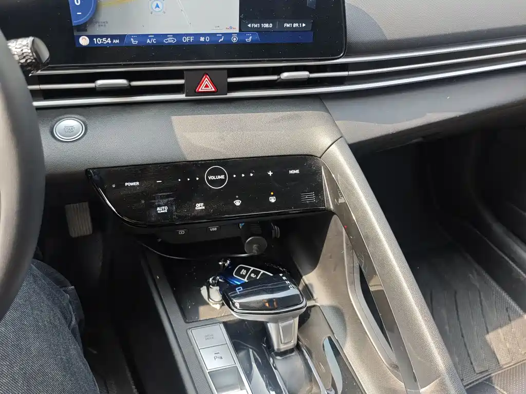 Hyundai Elantra 2022