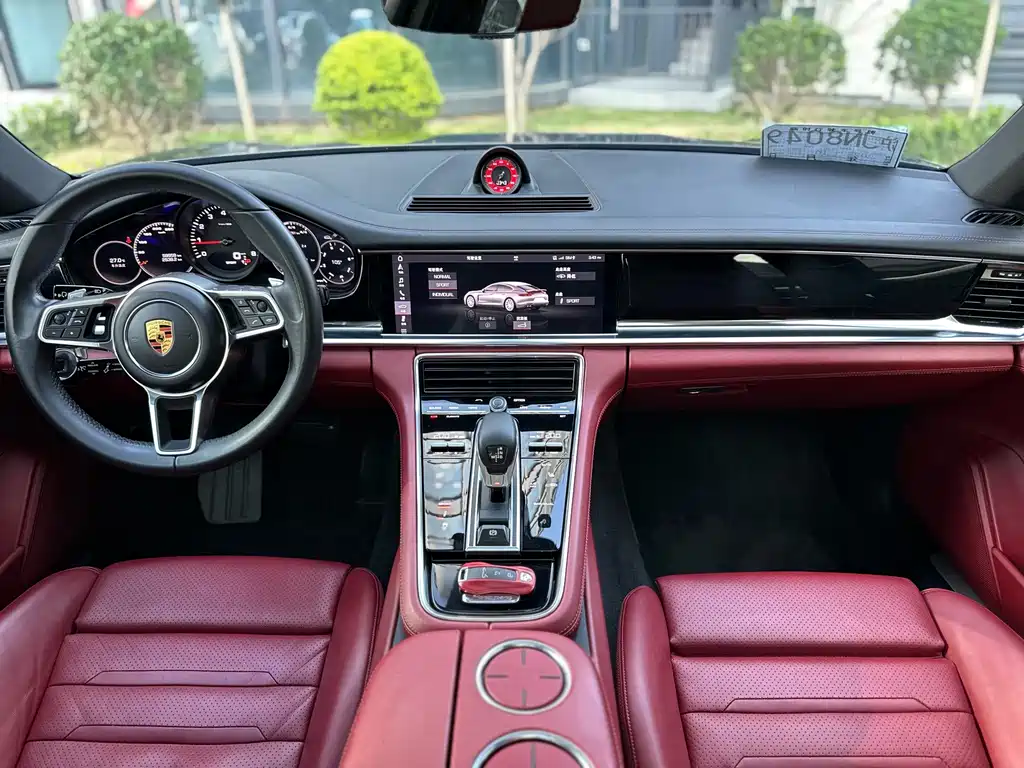 Porsche Panamera 2020 — фото 9