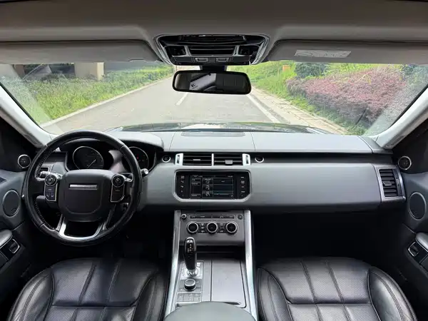 Land Rover Range Rover Sport 2015