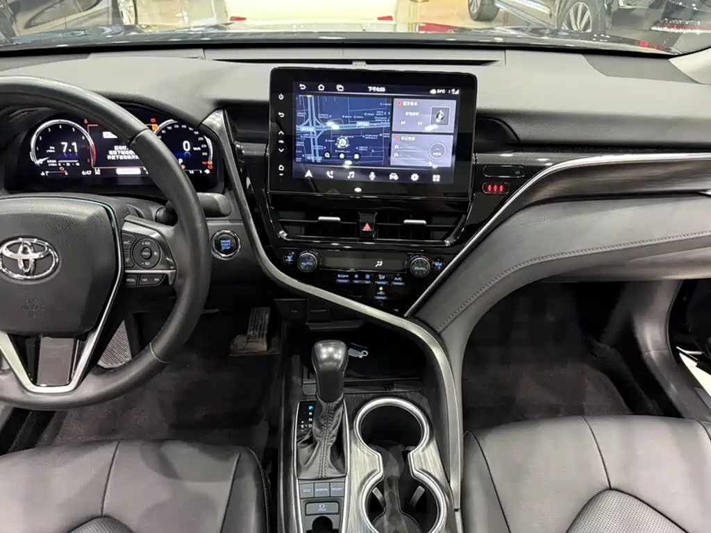 Toyota Camry 2023