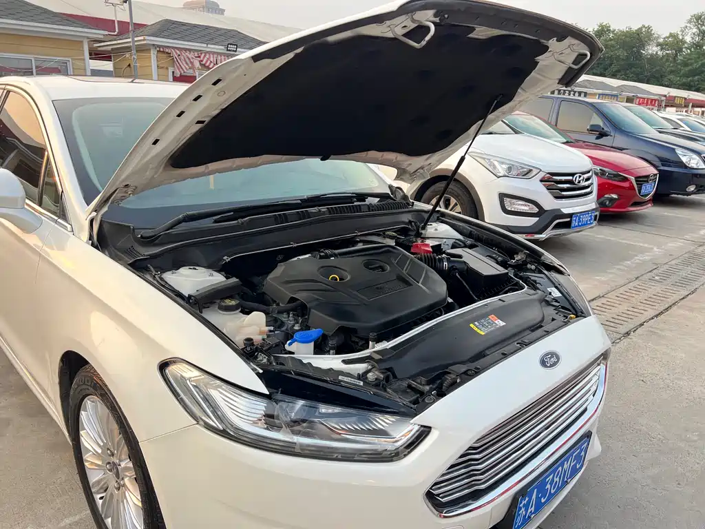 Ford Mondeo 2015 — фото 26