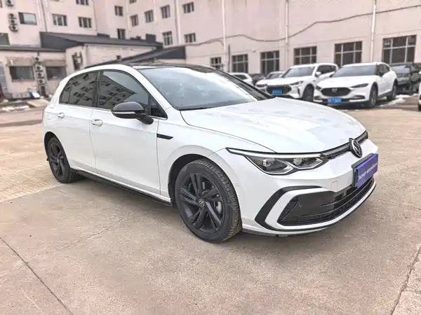 Volkswagen Golf 2023