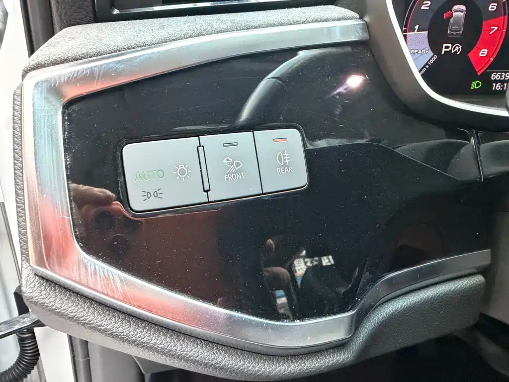 Audi Q3 2022 — фото 16