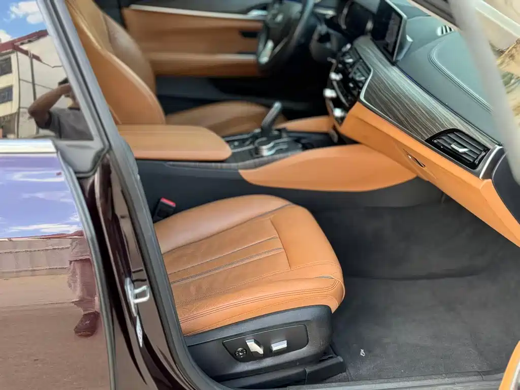 BMW 6 Series GT 2018 — фото 6