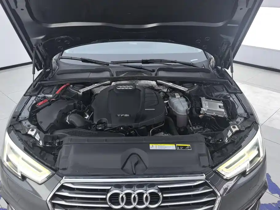 Audi A4L 2019 — фото 10