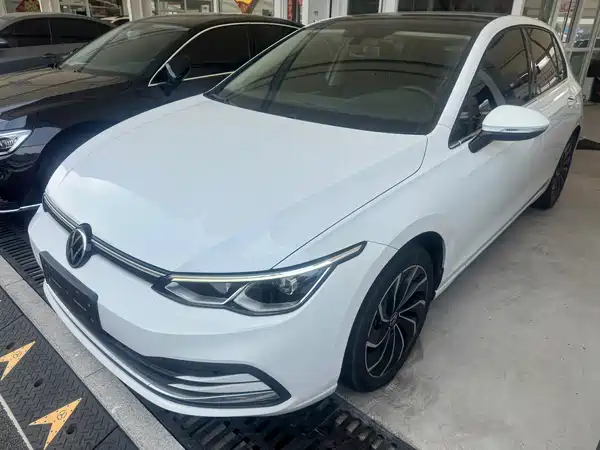 Volkswagen Golf 2022