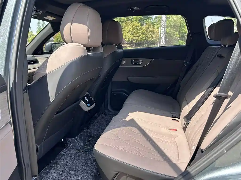 Chery Tiggo 8 PLUS 2025 — фото 11