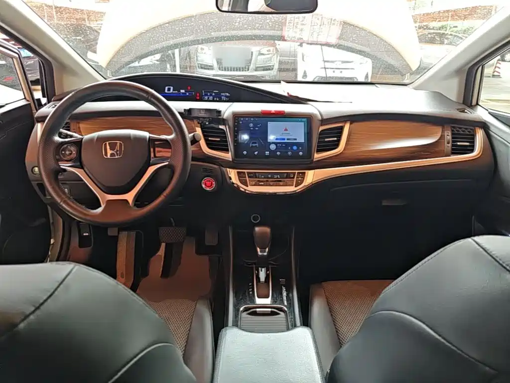 Honda Jade 2018 — фото 10
