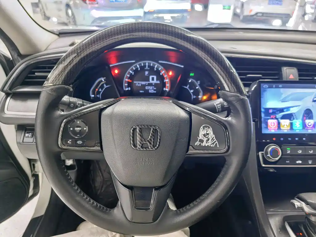 Honda Civic 2018 — фото 10