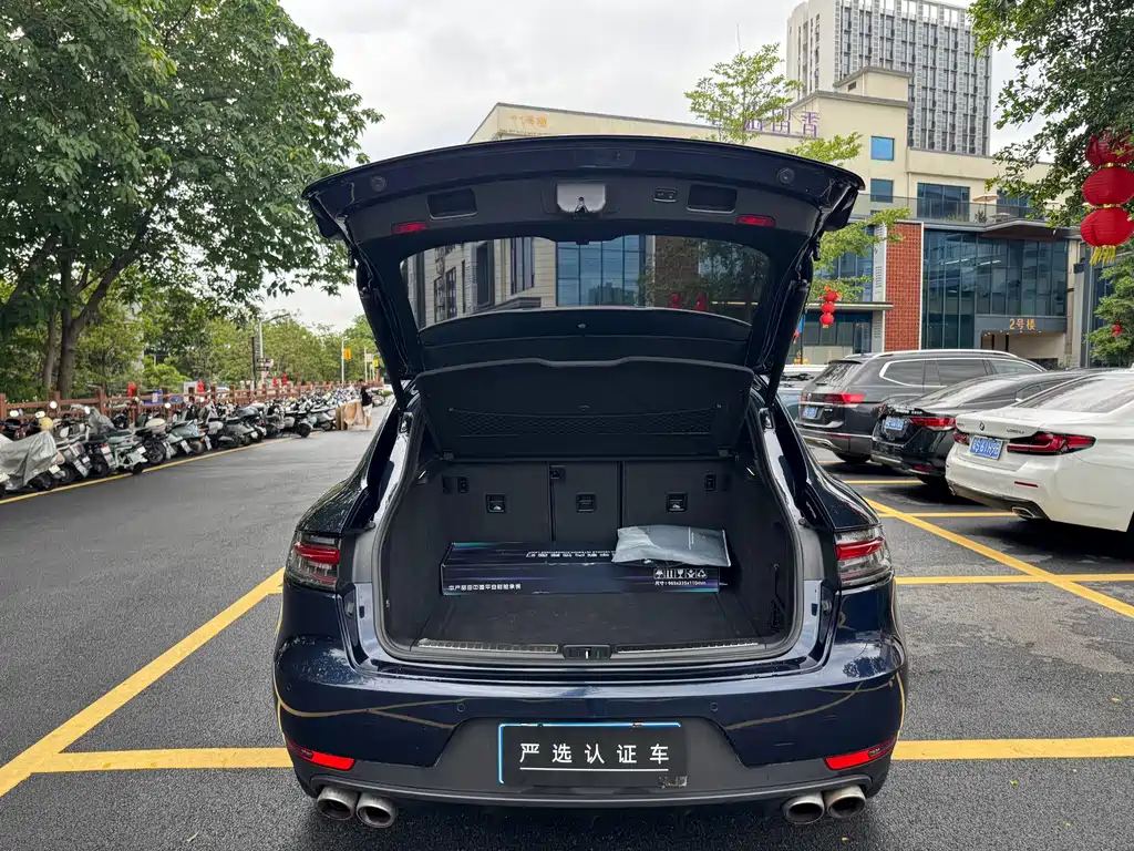 Porsche Macan 2019 — фото 23