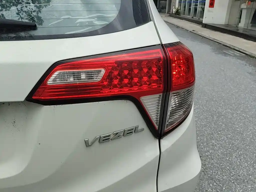 Honda Vezel 2020 — фото 8