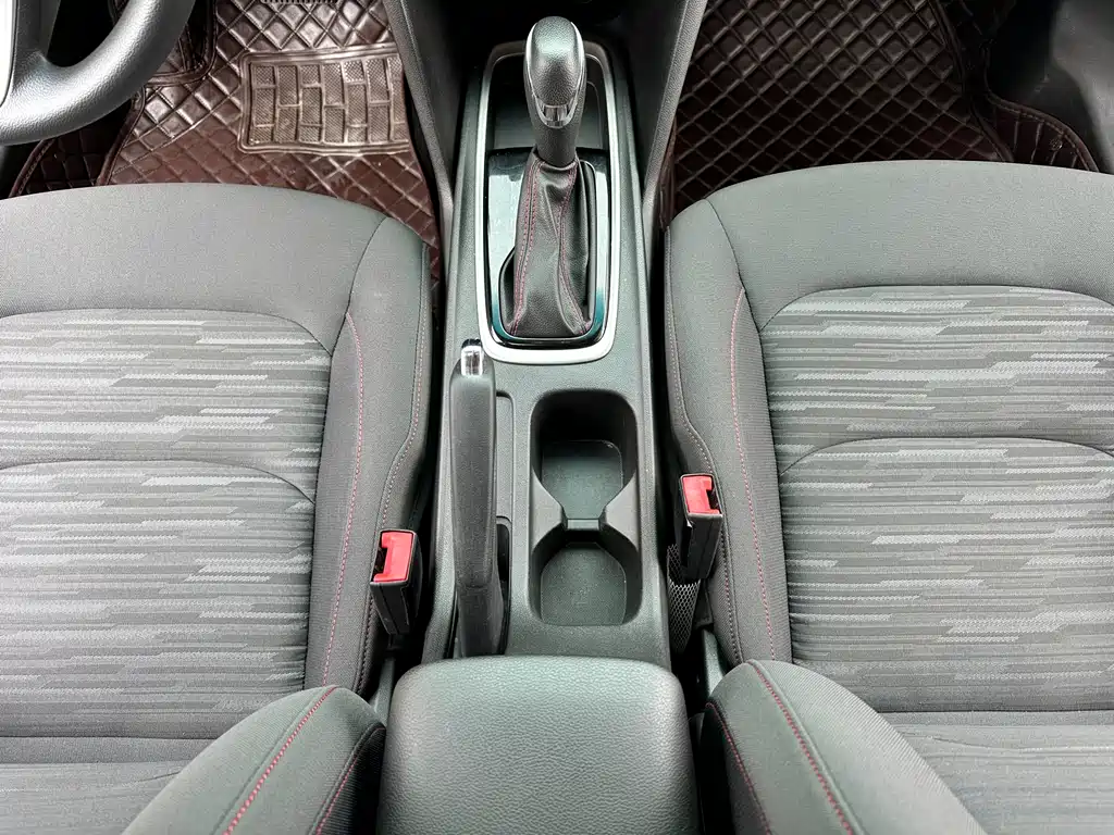 Chevrolet Monza 2019 — фото 14