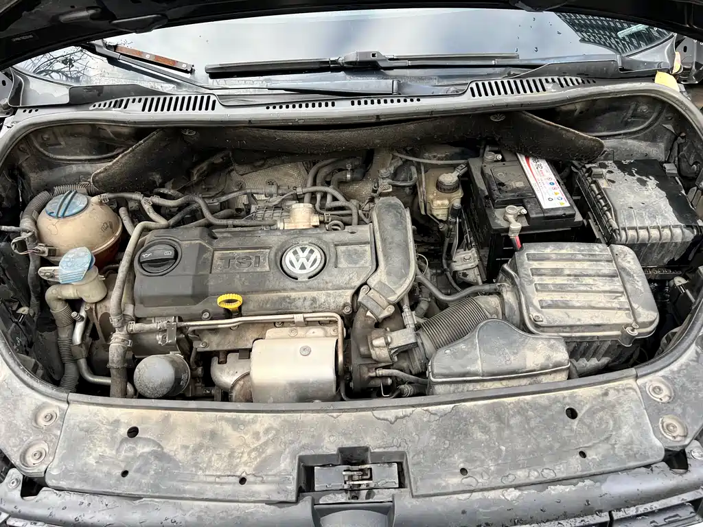 Volkswagen Touran 2015 — фото 23