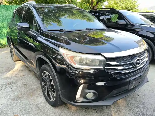 GAC Trumpchi GS4 2015
