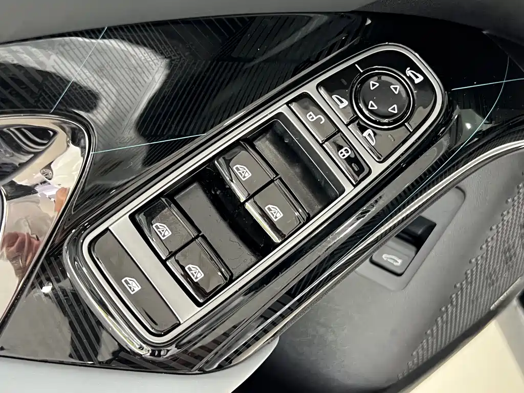 BYD Seal 2022 — фото 17