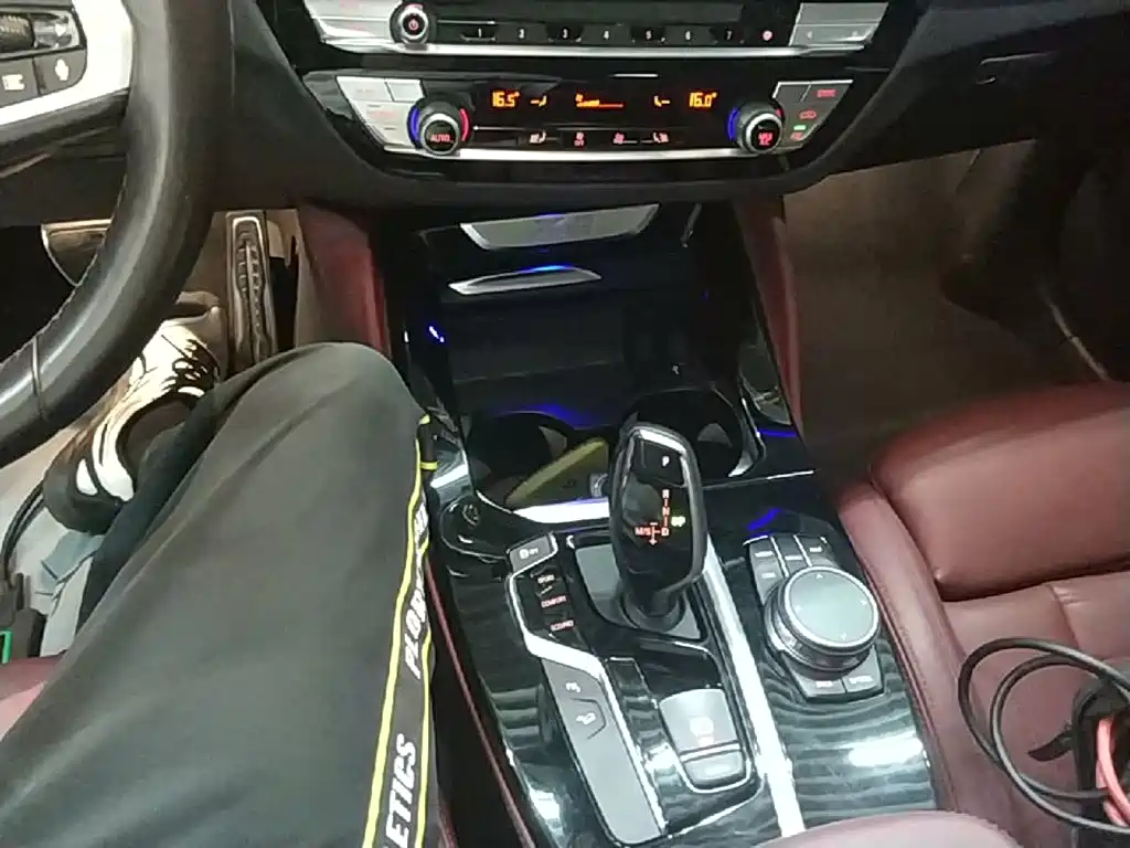 BMW X4 2021 — фото 14